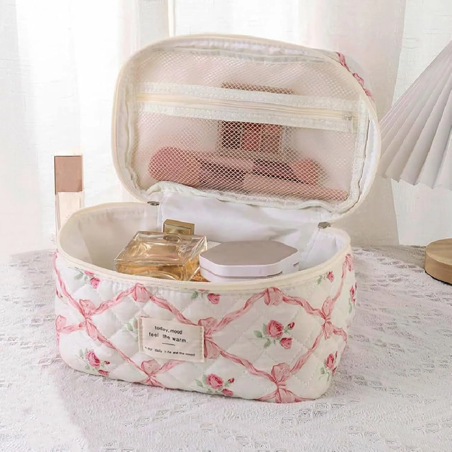 3 Pcs Quilted Makeup Bag Set,Coquette Bow Make up Bag,Cute Floral Makeup Bags Large Toiletry Cosmetic Bag Organizer for Women Girls (H-3PCS)