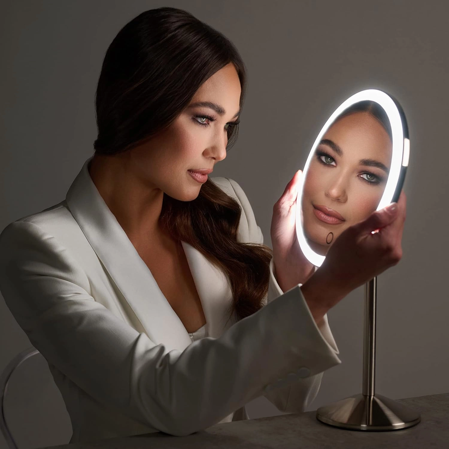 Cordless Bright LED Makeup Mirror with Lights and 1x Mirror with Long-Lasting Rechargeable Battery Perfect for Vanity, Counter 2X Brighter Than Most Lighted Mirrors (1X)