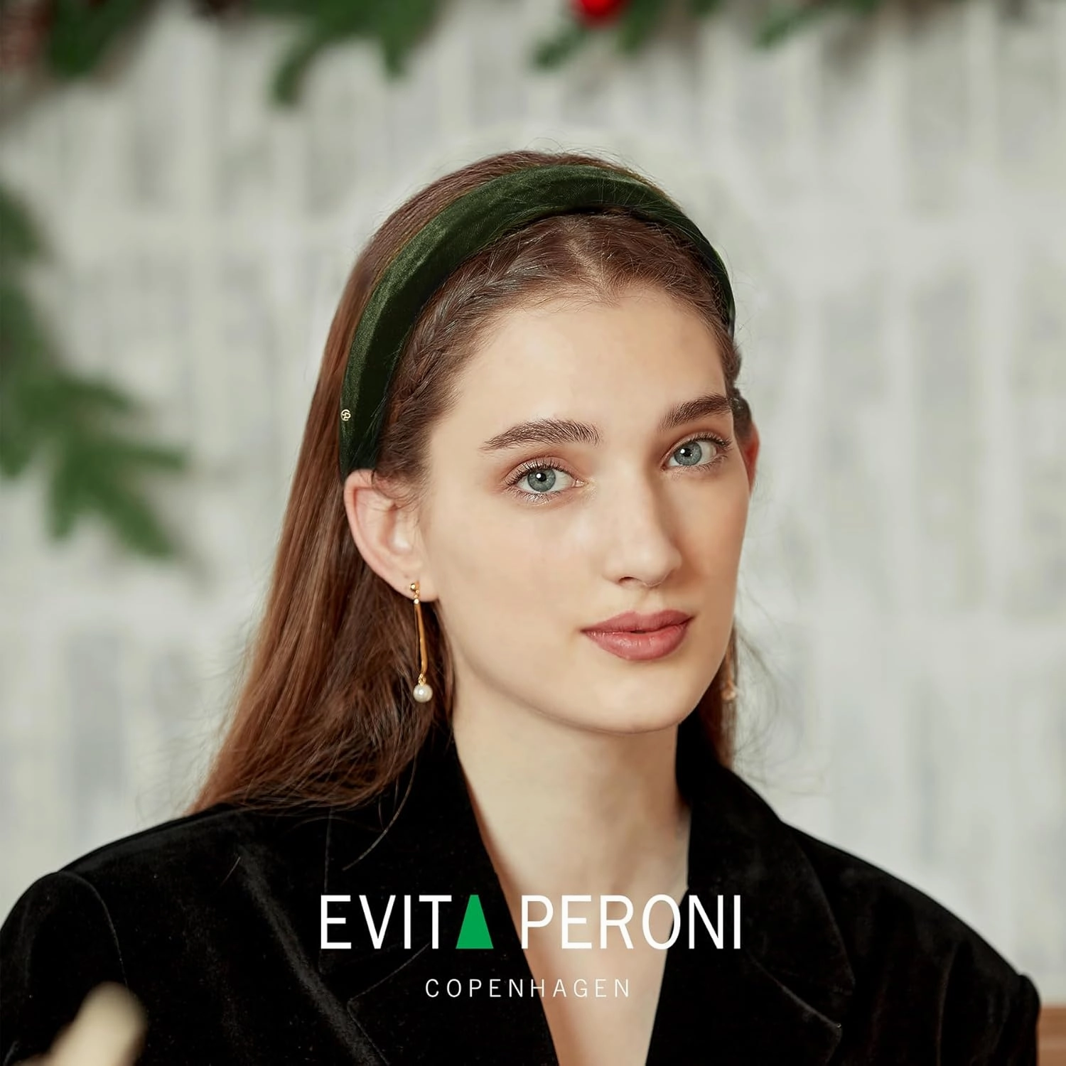 EVITA PERONI Thick Green Velvet Wide Headband for Women Soft Headband No Slip Comfortable Wearing Fashion Hair Band