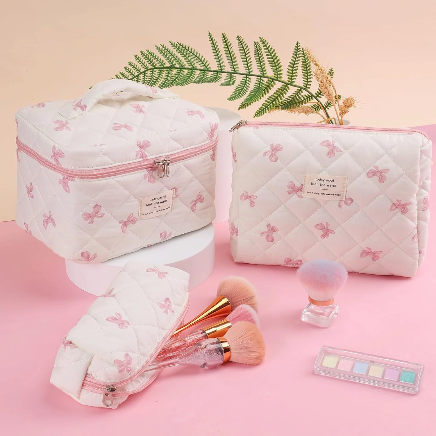 Large Quilted Makeup Bag for Women and Girls, Cute Coquette Floral Cotton Cosmetic Bag, Aesthetic Travel Organized Toiletry Bags (07-pink bows 02)