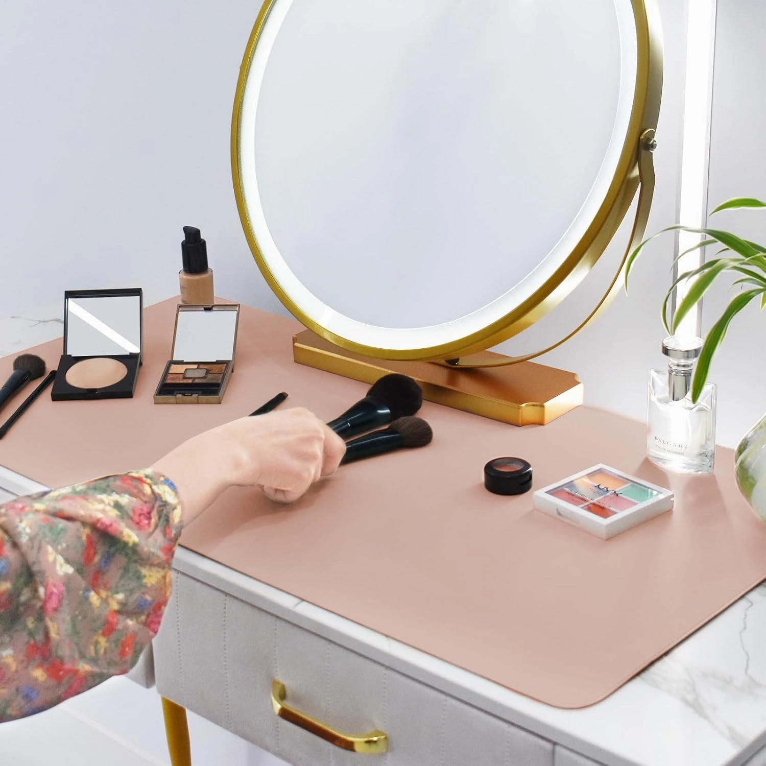Makeup Mat for Vanity Top Protector,Dresser Protector Top Vanity Essentials,Craft Mats to Protect Table,Nail Art Table Mat,Vanity Desk Cover Pads, Dresser Cover Top Mats,31.5x15.7in (White & Khaki)