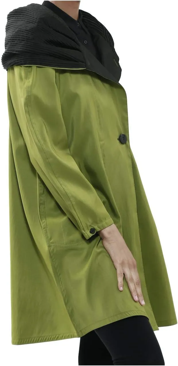 Short Donatella Fashion Travel Raincoat
